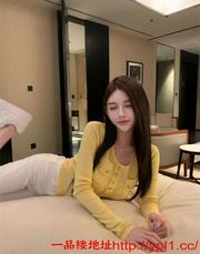 巨乳嫩妹水多易敏感初下海