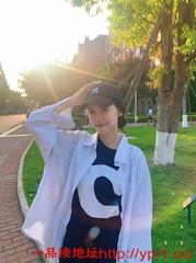 性感兼职小姐姐，人美逼紧水多多