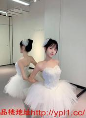 杭州分享素质妹妹皮肤白嫩懂男人配合度高（可外出） 的缩略图