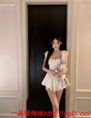 尧都区00后清纯美少女小逼很紧一直喊轻点