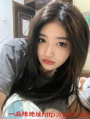 妹妹有马甲线，小腰也细的没得说，屁股还翘，做活的小舌头细节没的说