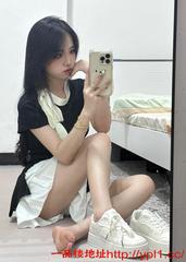 极品淫妹舌头灵活敏感体质毛少水多易喷淫水