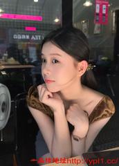 上海反差妹清纯外表水多逼紧小骚货