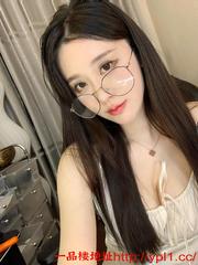 郑州性感黑丝大胸御姐很粉很丝滑