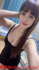 百子湾蜜桃臀骚逼妹子