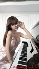 三点粉嫩皮肤光滑前凸后翘逼紧水多小姐姐