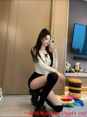 前凸后翘颜值高极品美女淫荡诱人