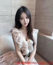 九江翘臀大胸嫩妹喜欢后入，会吸会夹会撩骚