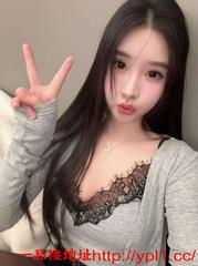 前凸后翘的极品嫩逼妹妹 的缩略图