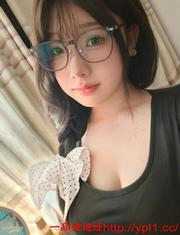 00后高颜值御姐兼职白嫩水多耐艹易高朝 的缩略图