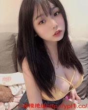 滨江粉嫩白皙巨乳妹