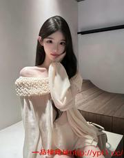 甜美黑丝嫩妹粉乳制服诱惑 的缩略图