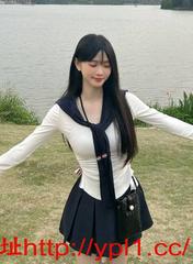 兼职制服御姐前凸后翘 的缩略图