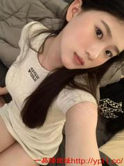 妹子又嫩又漂亮各种亲舔