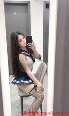 妹子胸大十分性感会夹会吸 的缩略图