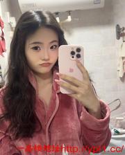 性格外向，会主动找话题，喜欢旅游有素质，不做直爽，会打台球，篮球，水多，床上很骚，口活挺好，氛围到了可以放得开