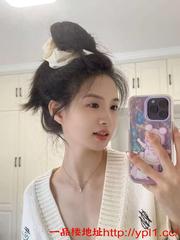 嫩妹情趣丝袜，小穴粉嫩淫水多超会夹