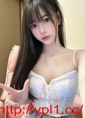 口活感觉顶到她的喉咙了