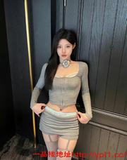 丰乳肥臀大波妹子