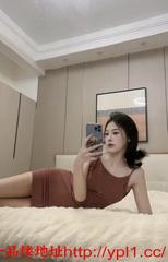 乐山刚破处兼职小妹三点红润淫荡听指挥（可上门）