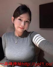 性感大乃白领衣服都要撑爆了