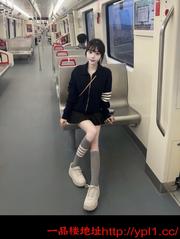 QQ后年轻妹妹兼职刚下海乖巧听话身材棒