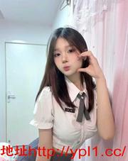 黑丝小骚妹身材鲜艳超棒抱起来很爽