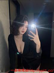 西宁05后在校学妹极品身材粉嫩多汁兼职在外租房（可上门） 的缩略图