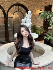 盐城市温柔纯欲美女 的缩略图