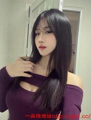 西安小妹清纯脸蛋暗藏魔鬼身材口活撩人深喉吞精无比反差