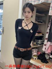 德州05后在校极品嫩妹魔鬼身材粉嫩多汁白虎粉穴，自带公寓也可上门