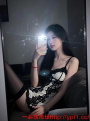 赣州05后在校极品嫩妹魔鬼身材粉嫩多汁白虎粉穴，自带公寓也可上门