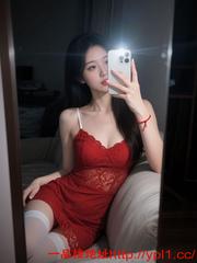 厦门05后在校极品嫩妹魔鬼身材粉嫩多汁白虎粉穴，自带公寓也可上门