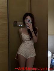 济宁身材不错性感嫩妹姿势多