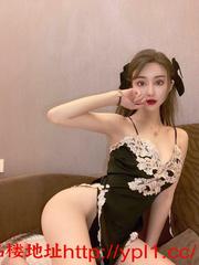 兼职白虎学妹喜欢被后入