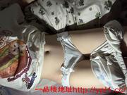 白臂小骚货主动易出水