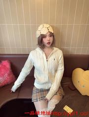 粉嫩鲍鱼淫水多颜值嫩妹 的缩略图