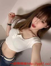 服务不错的丰满小姐姐，蜜桃小酥胸性感小妖精