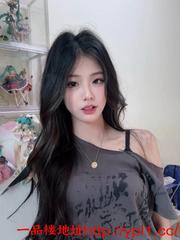 西安极品双峰肤白嫩逼水多易喷兼职大专学妹