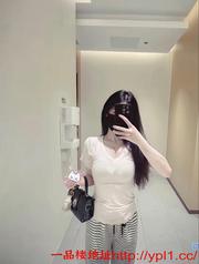 重庆妹妹胸大腿长蜜桃臀逼粉水多易高潮耐操（可外出）