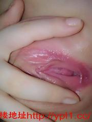 宁波极品粉嫩小姐姐白虎骚逼淫水多多