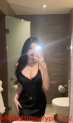 在乌鲁木齐兼职下海的温柔水乡南方妹妹，身材丰满翘臀性感，后入天花板绝爽！