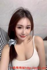 湖北省刚下海小妹性格温柔迷情投入粉嫩桃穴，极度敏感易湿(可上门)