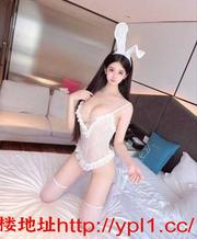 制服小骚妹，身材超棒适合女友类型