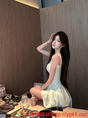 屁股很大的女孩