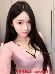 白嫩小新人逼紧乳头超粉嫩