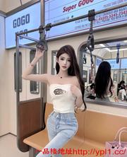 武汉极品嫩妹听话cosp配合蕾丝喷水表演