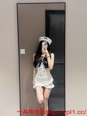 健身小姐姐，身材紧致有料，美胸挺拔，下面紧多汁