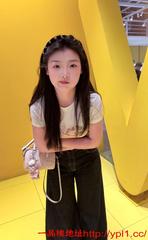 文静女孩刚做不久身材好漂亮