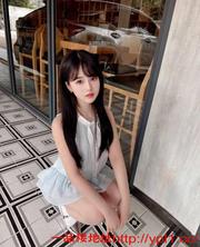 清纯美少女精致鲍汁绵软小逼很紧